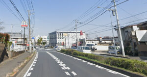 神奈川県横浜市旭区_2車線道路